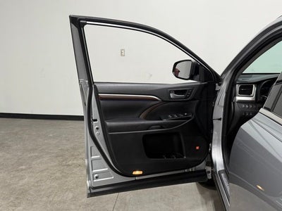 2016 Toyota Highlander Limited Platinum V6