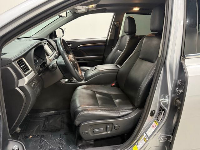 2016 Toyota Highlander Limited Platinum V6