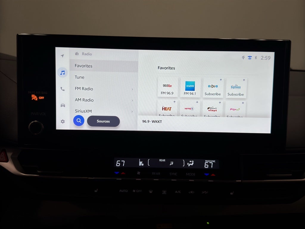 2025 Toyota Sienna XLE