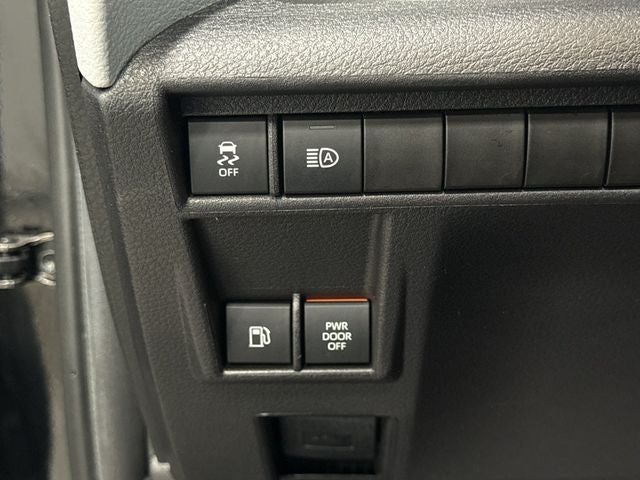 2025 Toyota Sienna XLE 8 Passenger