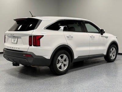 2022 Kia Sorento LX