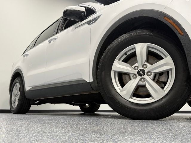 2022 Kia Sorento LX