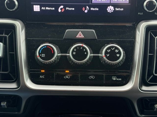 2022 Kia Sorento LX