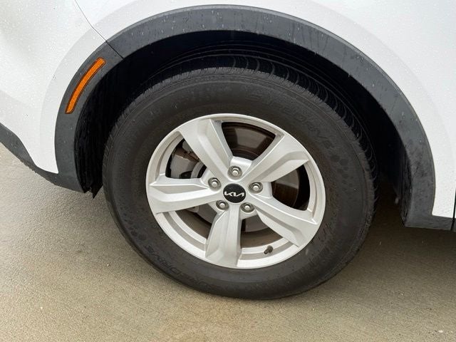 2022 Kia Sorento LX