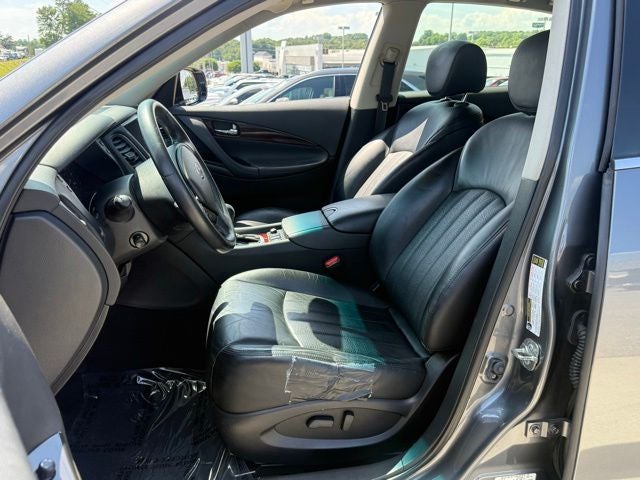 2016 INFINITI QX50 Base