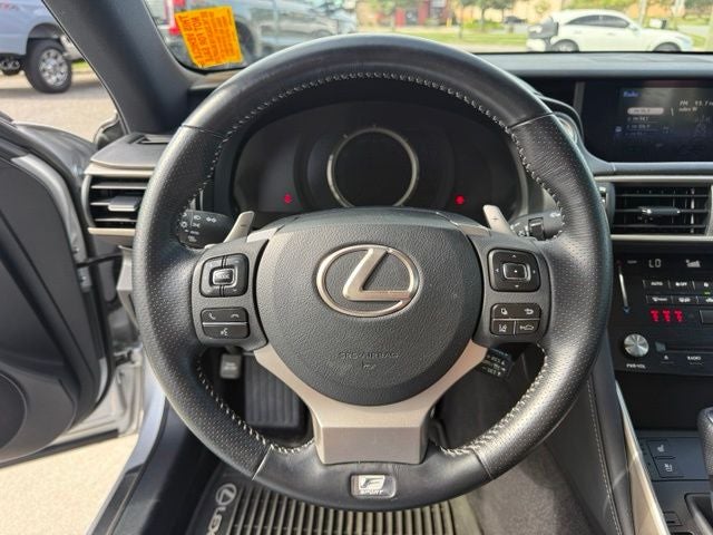 2017 Lexus IS 200t
