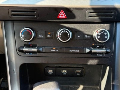 2022 Kia Carnival LXS