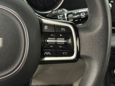 2023 Kia Carnival LX