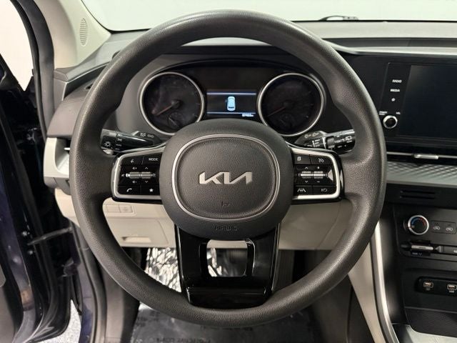 2023 Kia Carnival LX