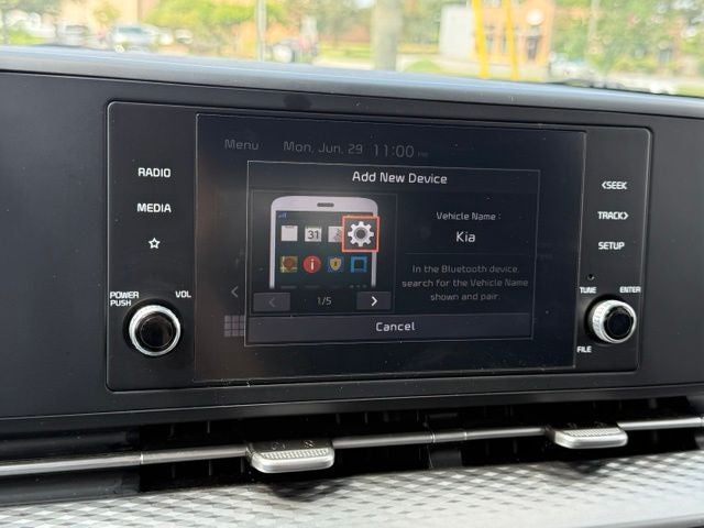 2023 Kia Carnival LX