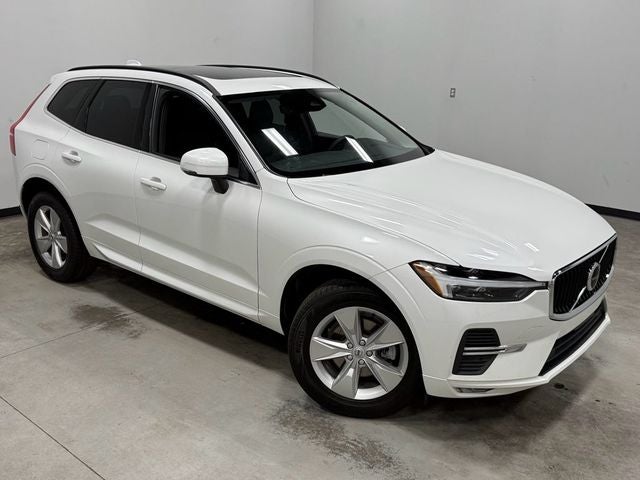 2022 Volvo XC60 B5 Momentum