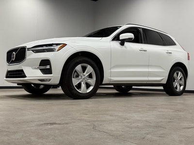 2022 Volvo XC60 B5 Momentum