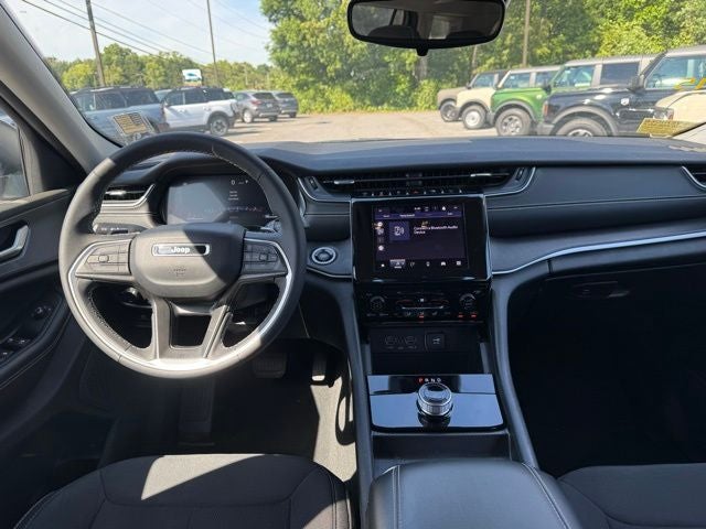 2024 Jeep Grand Cherokee L Laredo