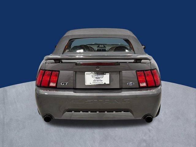 2003 Ford Mustang GT Deluxe