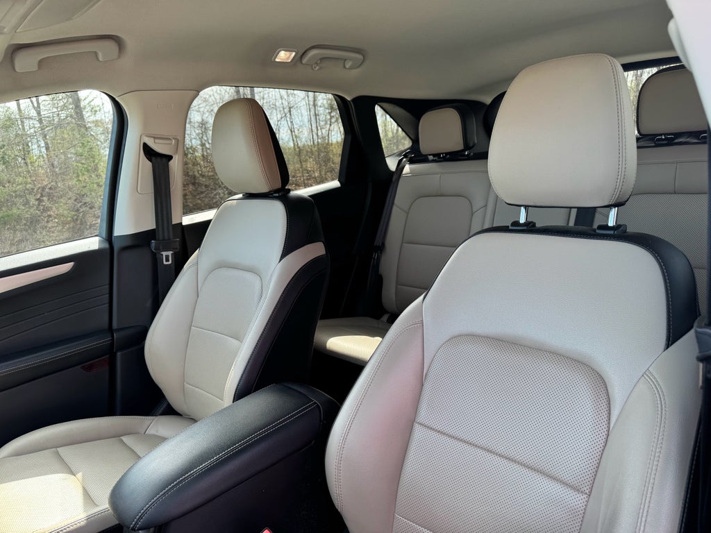 2022 Ford Escape Hybrid SEL