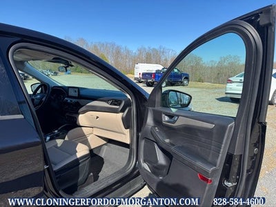 2022 Ford Escape Hybrid SEL