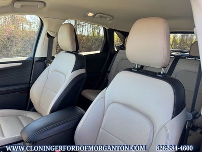 2022 Ford Escape Hybrid SEL