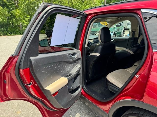 2020 Ford Escape Hybrid Titanium