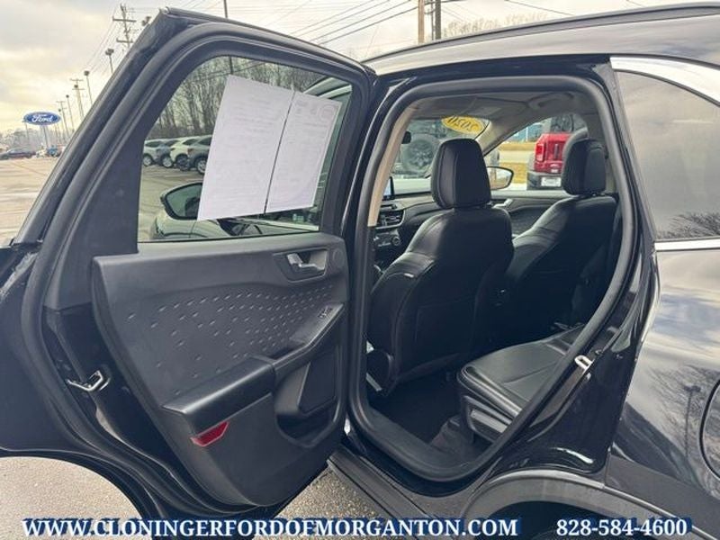 2020 Ford Escape Titanium