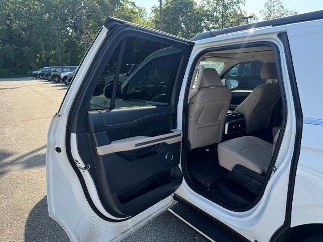 2022 Ford Expedition Max XLT
