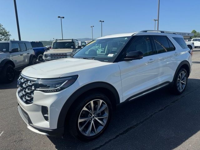 2025 Ford Explorer Platinum