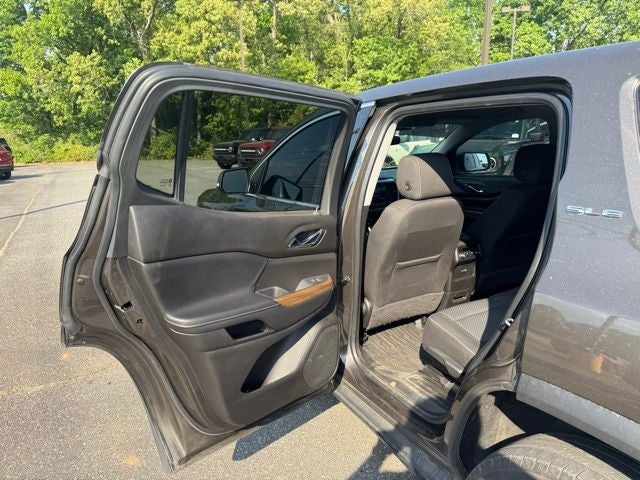 2020 GMC Acadia SLE