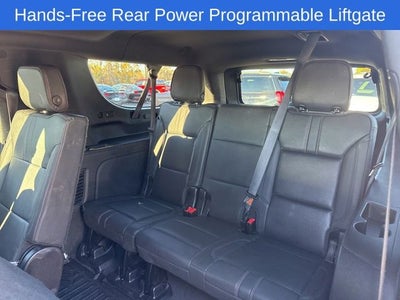 2023 Chevrolet Suburban RST