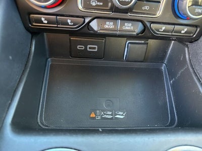 2023 Chevrolet Suburban RST