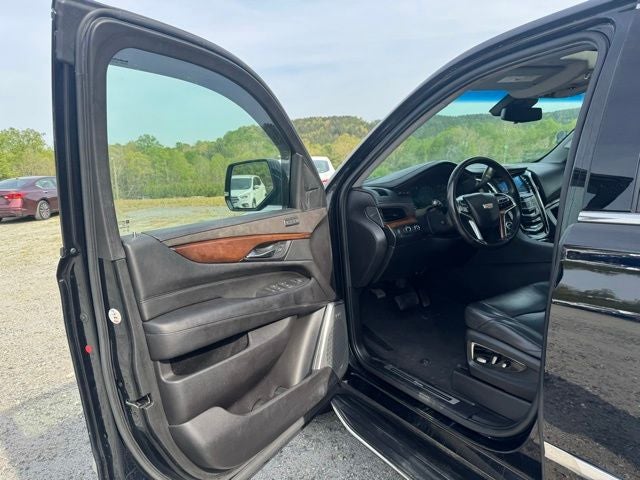 2019 Cadillac Escalade Luxury