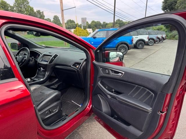 2019 Ford Edge ST