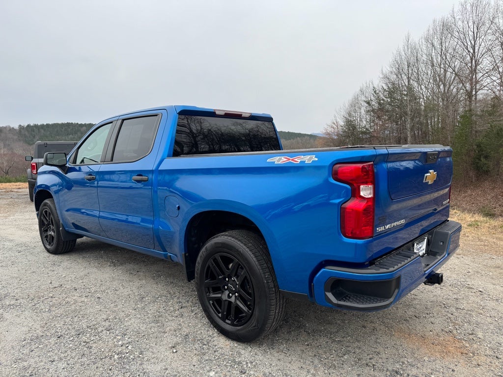 2022 Chevrolet Silverado 1500 Custom