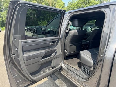 2024 Toyota Tundra Hybrid Platinum