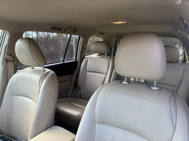 2010 Toyota Highlander Base