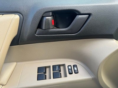2010 Toyota Highlander Base