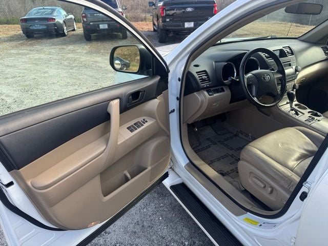 2010 Toyota Highlander Base