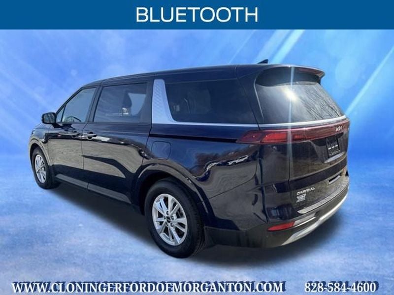 2023 Kia Carnival LX