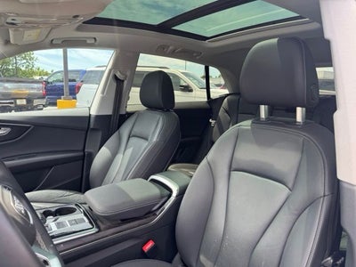 2023 Audi Q8 55 Premium quattro