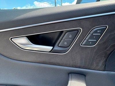 2023 Audi Q8 55 Premium quattro