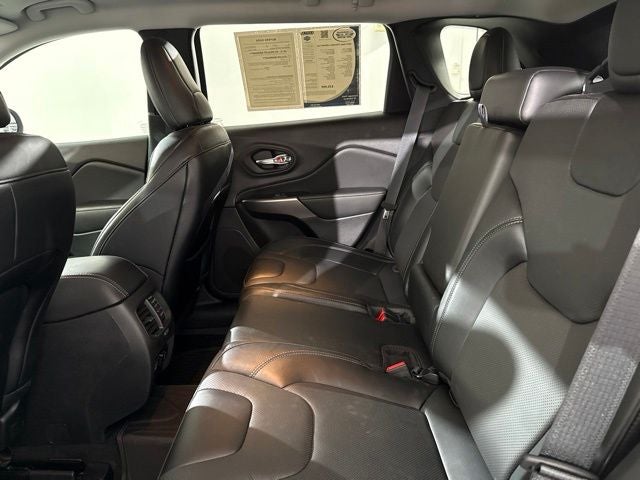 2022 Jeep Cherokee Latitude Lux