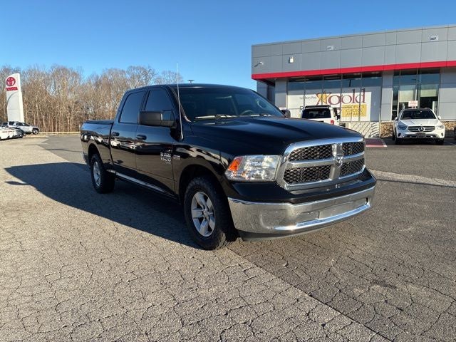 2019 RAM 1500 Classic SLT