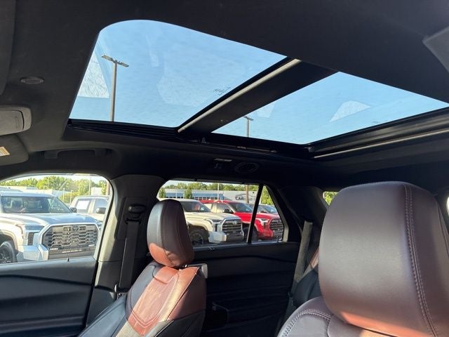 2021 Ford Explorer Platinum