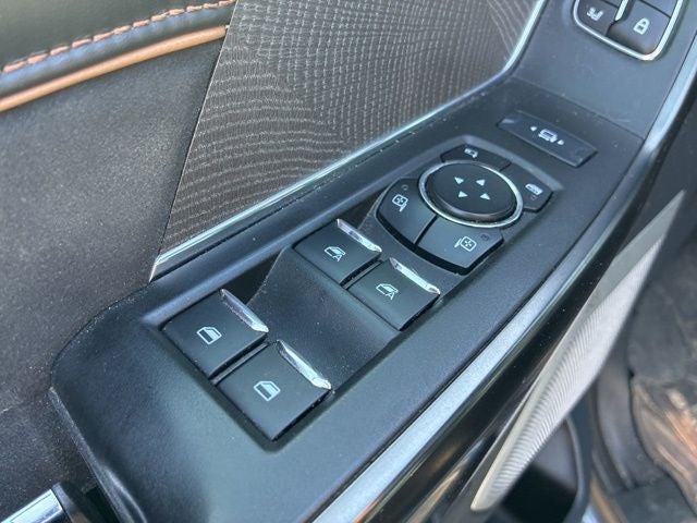 2023 Ford F-350SD Platinum