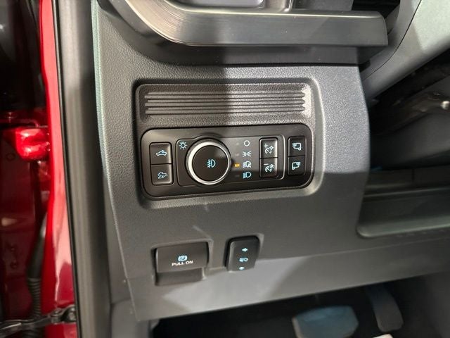 2025 Ford F-350SD Lariat