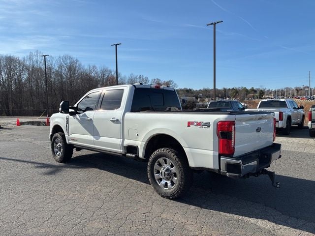 2023 Ford F-350SD Lariat