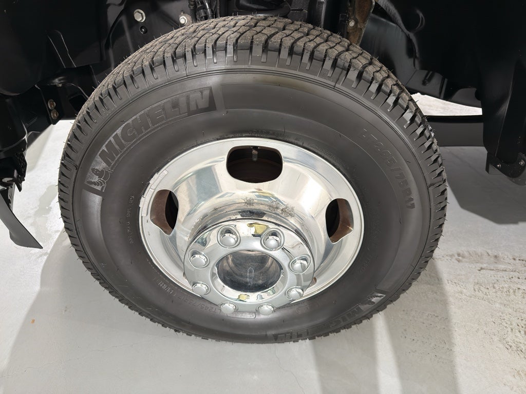 2022 Ford F-350 LARIAT