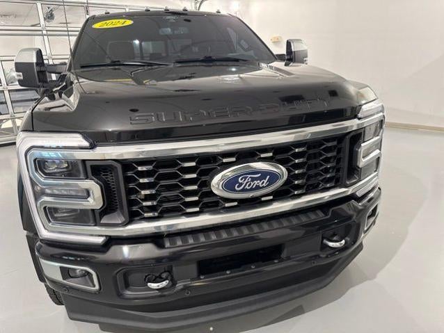 2024 Ford F-450SD Platinum