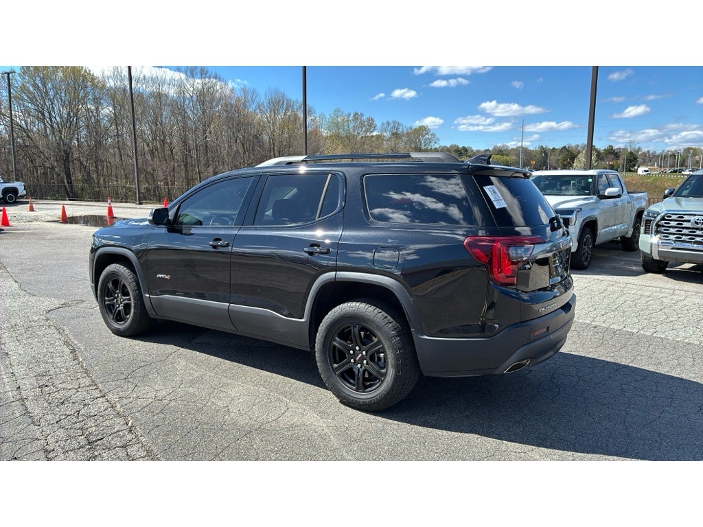 2023 GMC Acadia AT4