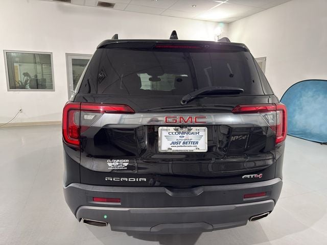 2023 GMC Acadia AT4