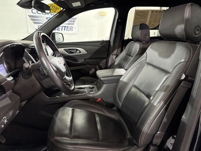 2022 Chevrolet Traverse LT Leather