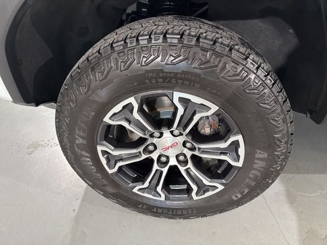 2023 GMC Canyon AT4